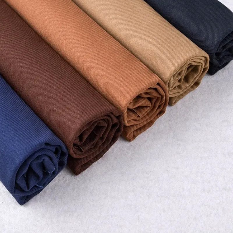 TMIE-08-4-1 Middengewicht 110GSM aangepaste kleuren polyester popeline keperstof